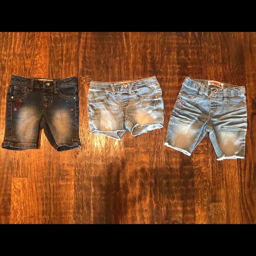 Girls Squeeze jean shorts